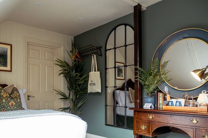Room 15 of 63