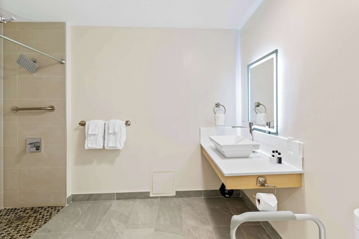 Room 35 of 50