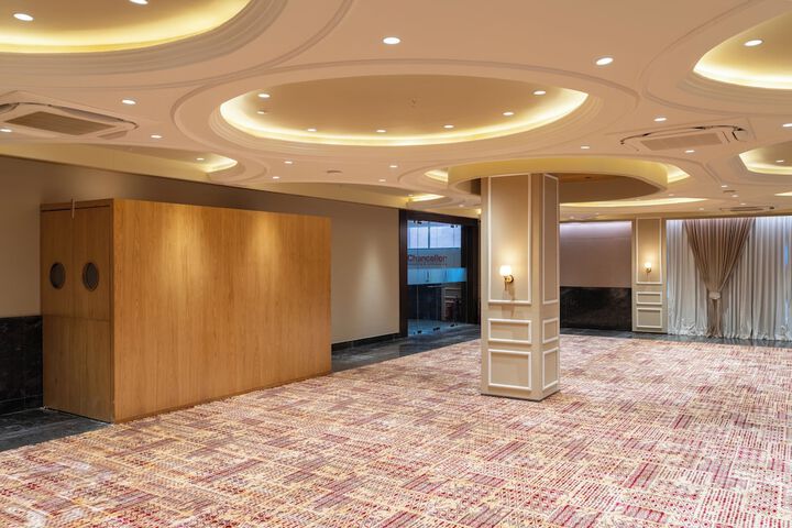 Ballroom/Hall 50 of 58