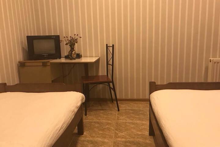 Room 2 of 17