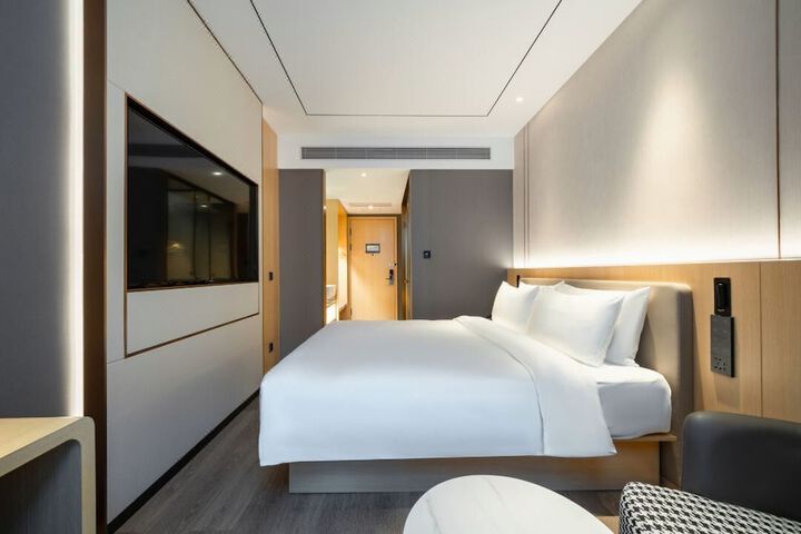 Room 20 of 69