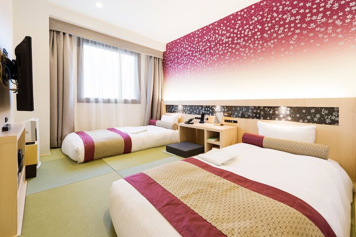 Room 12 of 89