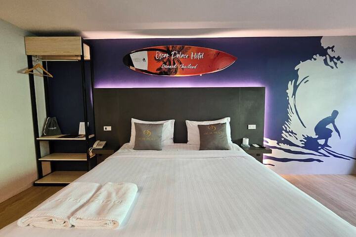 Room 18 of 49