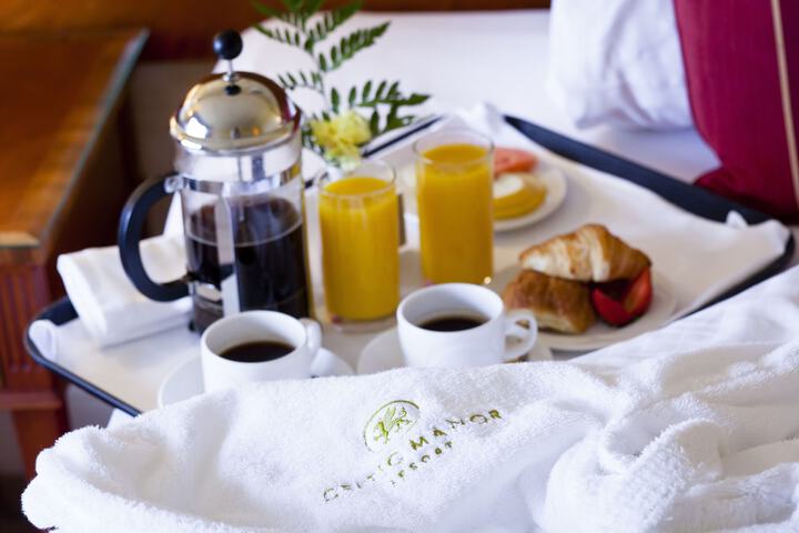 Breakfast/Coffee Service 65 of 76