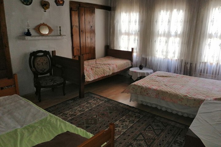 Room 16 of 65
