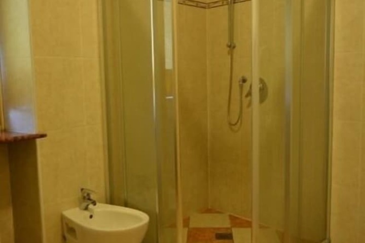 Room 20 of 76