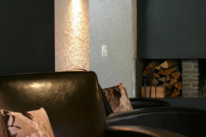 Lounge 66 of 69