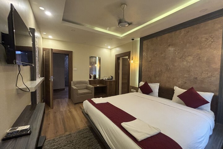 Room 20 of 28