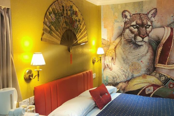 Room 60 of 121