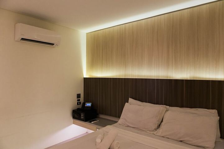 Room 4 of 29