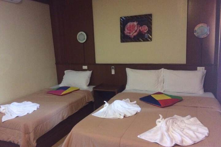 Room 15 of 41