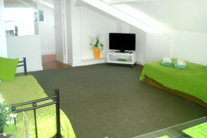 Room 83 of 234