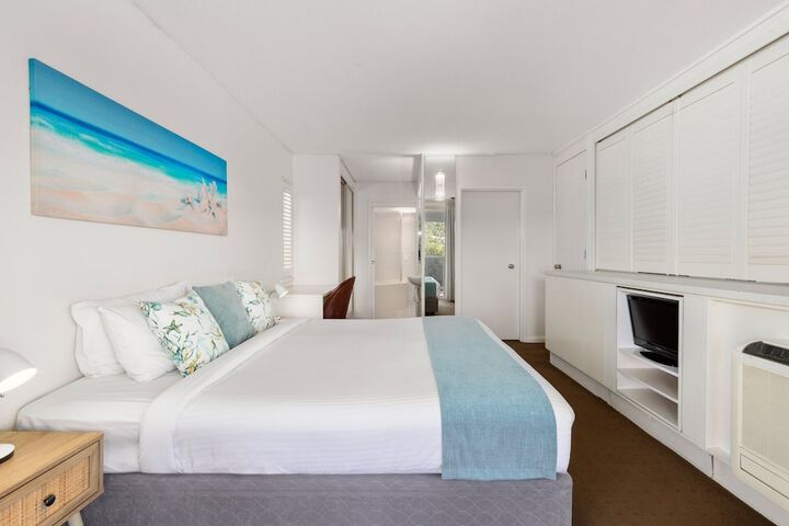 Room 52 of 121
