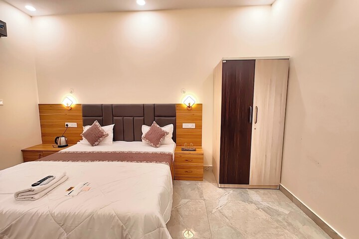 Room 18 of 31