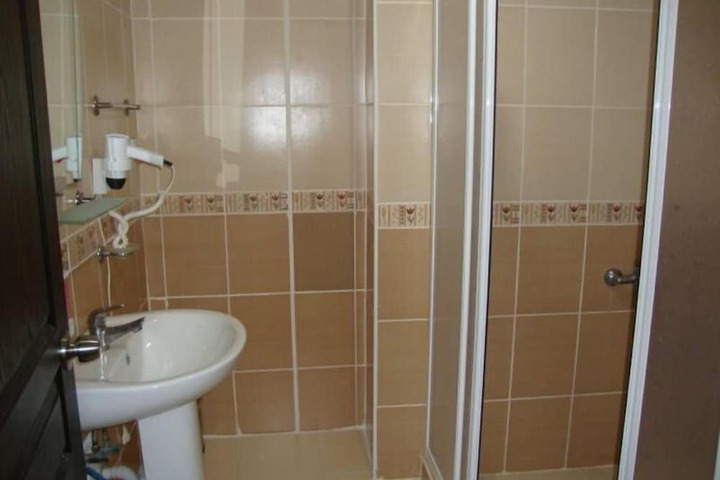 Room 14 of 21