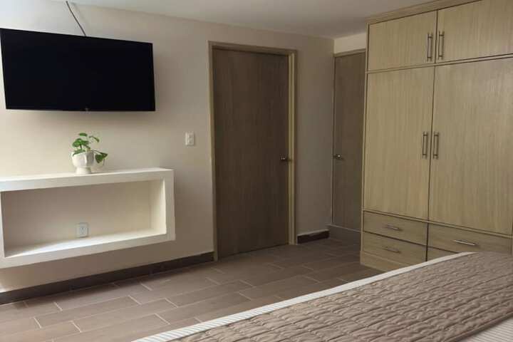 Room 11 of 91