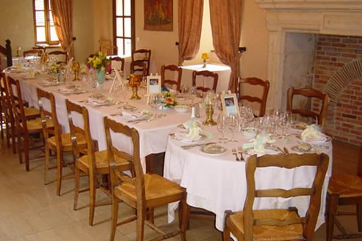 Dining 11 of 20