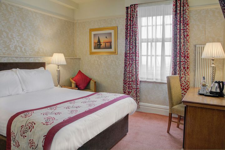 Room 2 of 30
