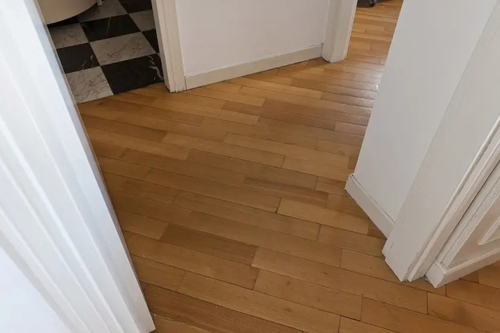 Room 10 of 20