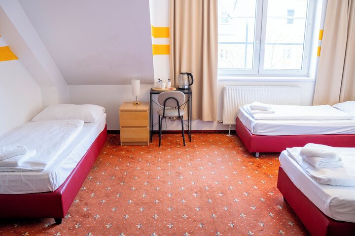 Room 21 of 45