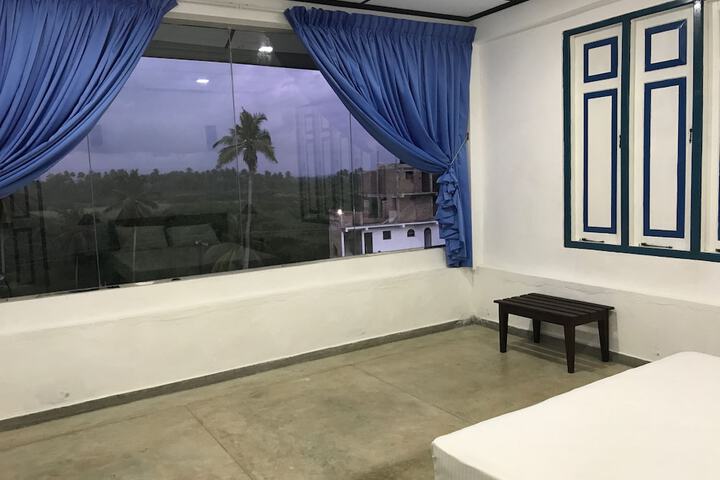 Room 7 of 26