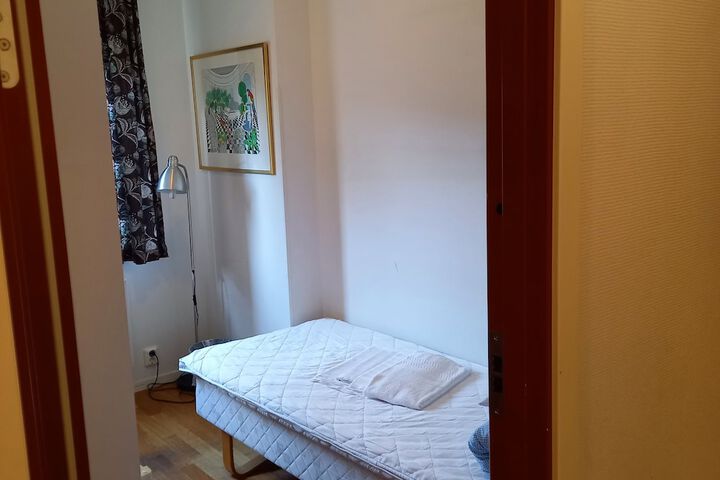 Room 18 of 81