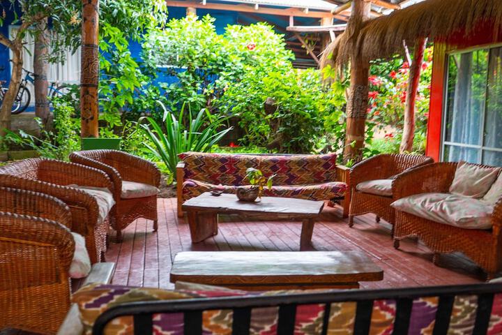 Sundeck 46 of 52