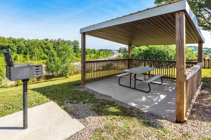 BBQ/picnic area