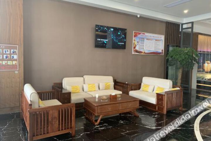 Hotel Interior 4 of 15