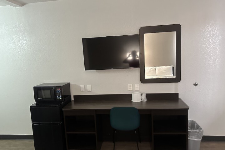 Room 26 of 47