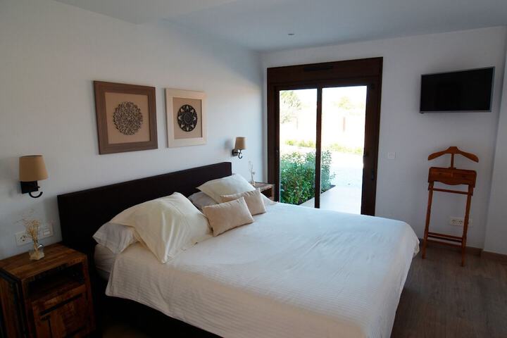 Room 15 of 90