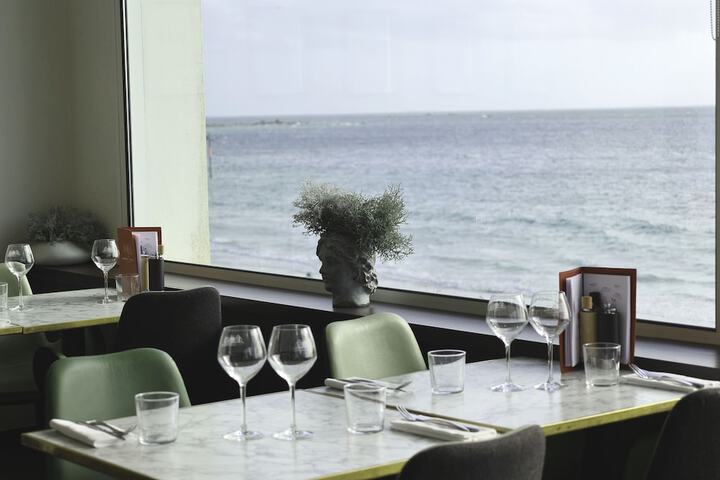 Dining 129 of 153