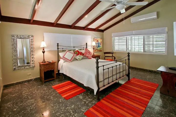 Room 2 of 14