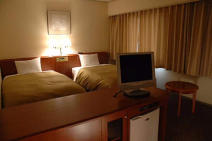 Room 4 of 42
