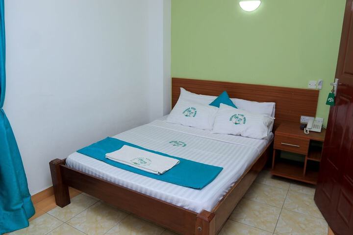 Room 12 of 52