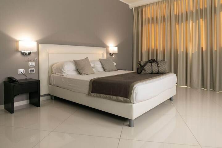 Room 14 of 50