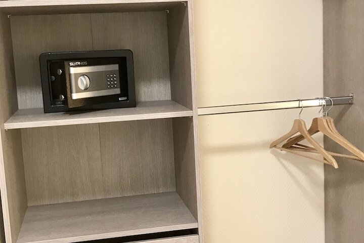 Room 3 of 36