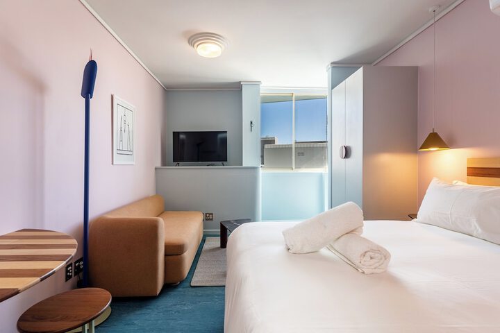 Room 47 of 104