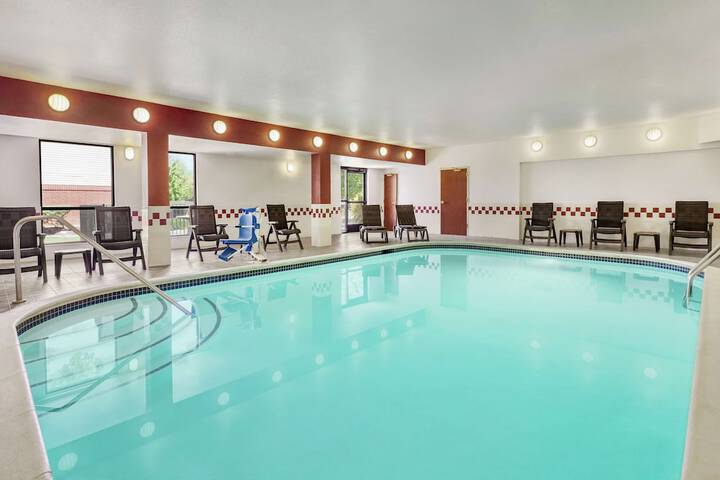 Pool 18 of 27