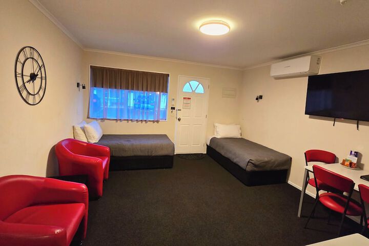 Room 99 of 175