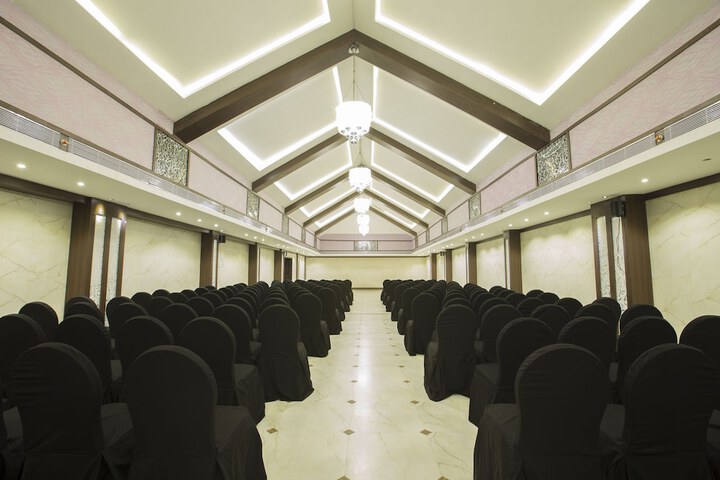 Ballroom/Hall 47 of 58