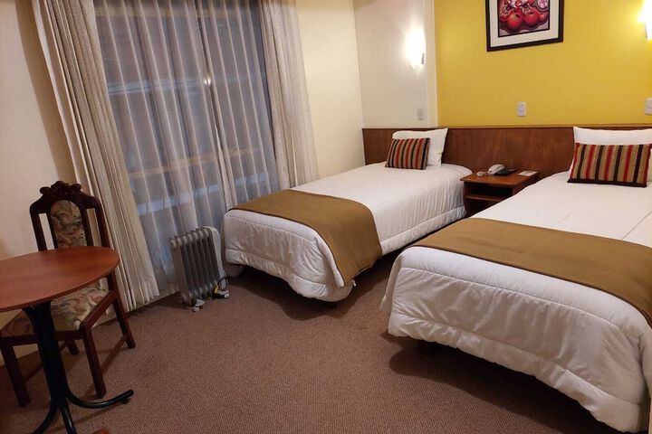 Room 9 of 22