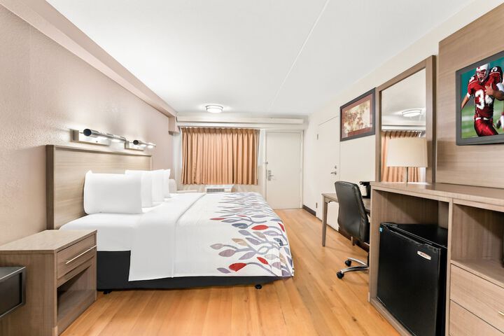 Standard | King Bed (11 of 18)