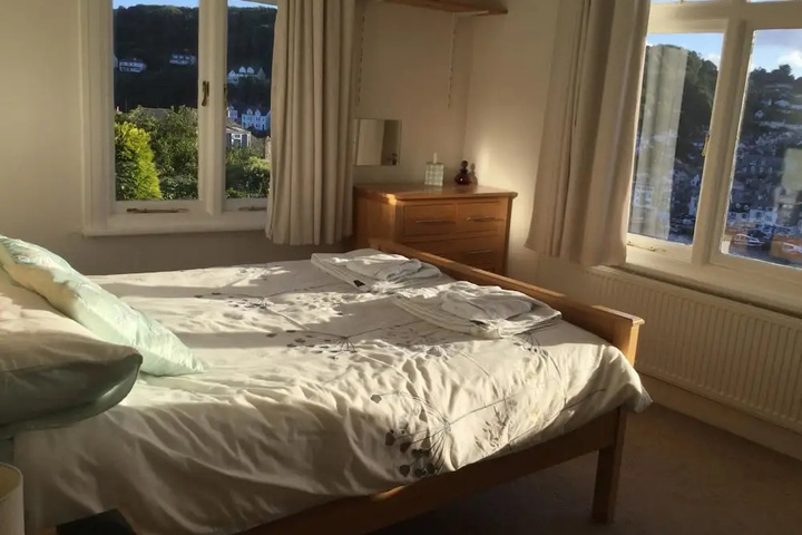 Room 4 of 21