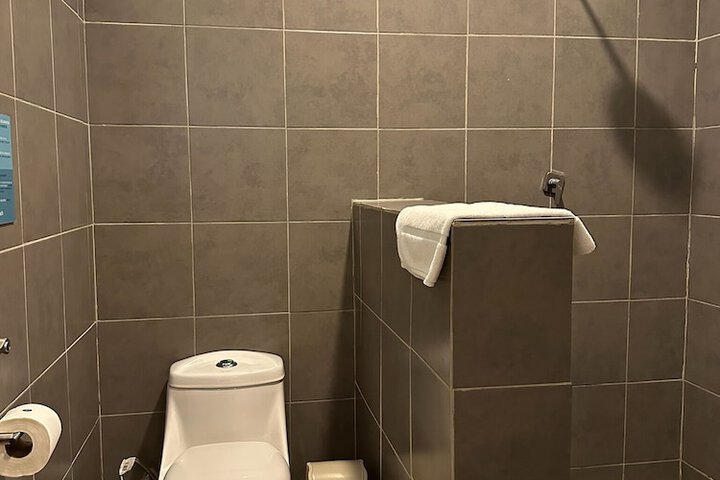 Room 54 of 59