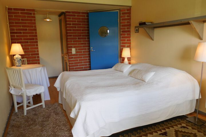 Room 7 of 70