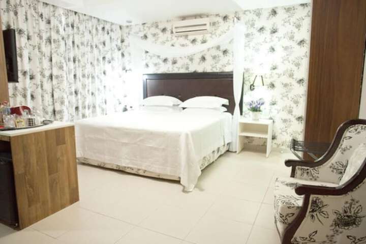 Room 41 of 64