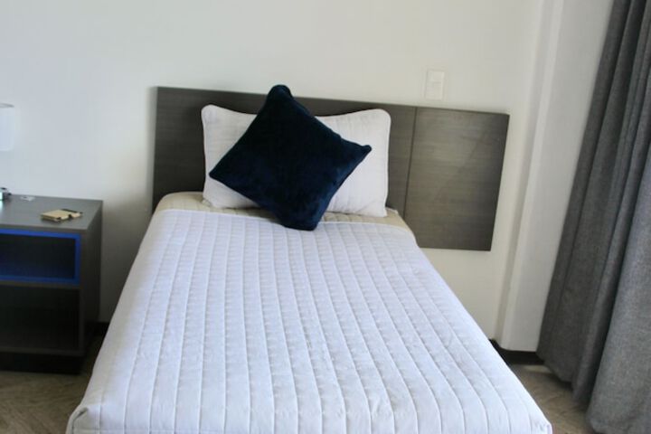 Room 5 of 41