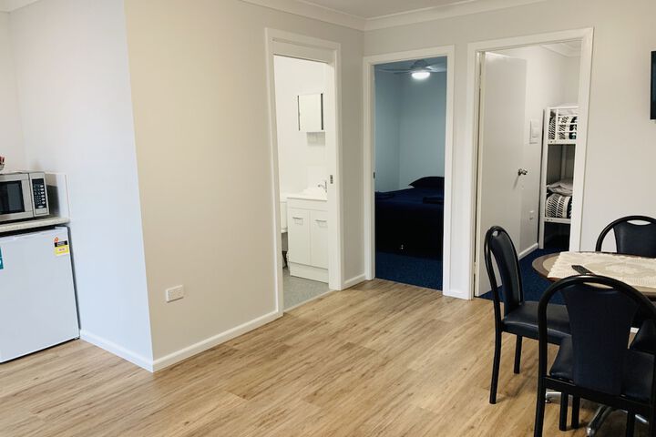 Room 27 of 78