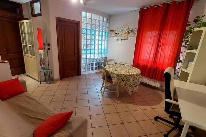 Room 9 of 36